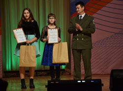В ходе концерта были награждены победители и призёры краевого творческого конкурса Созидая, Сохраняй